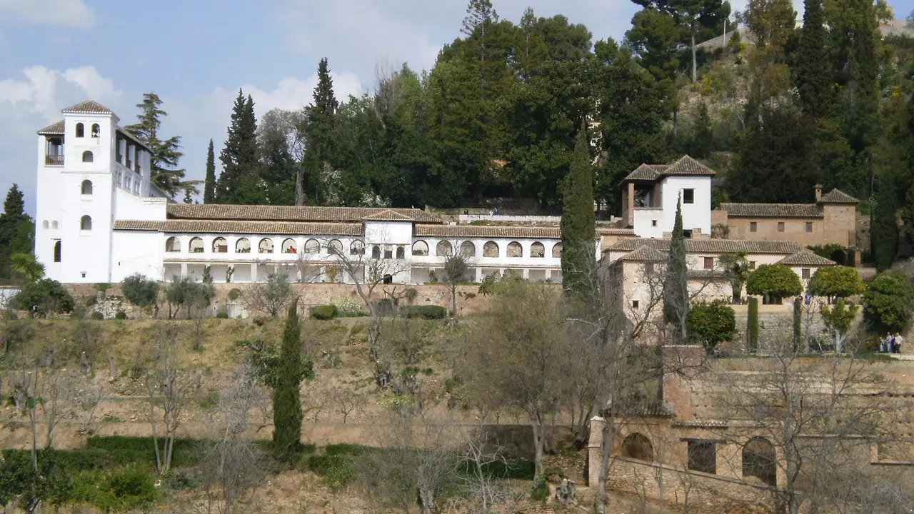 Cuesta de Gomérez — Historic Approach to the Alhambra walking tour in Granada