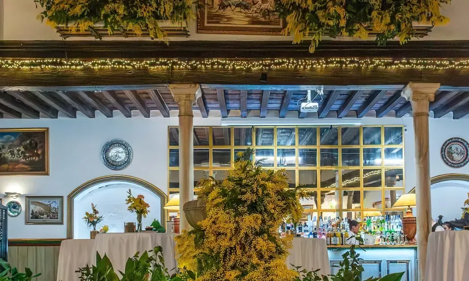 Restaurant Pilar del Toro