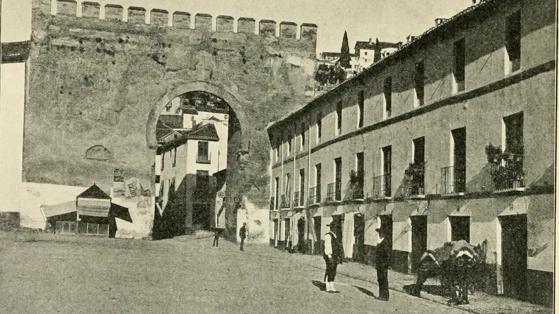 View of Puerta de Elvira